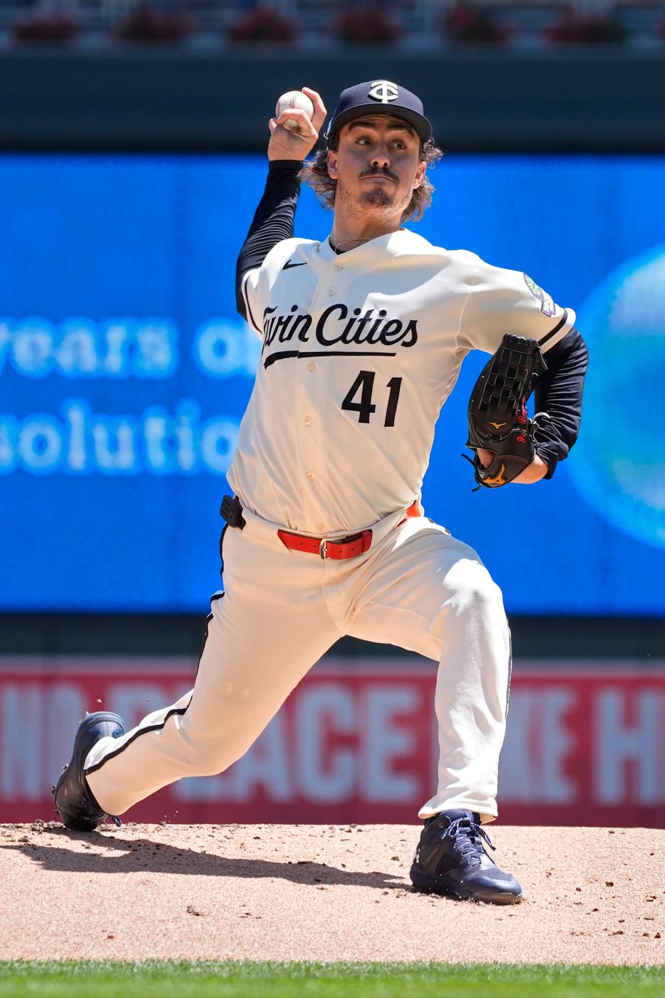 Witt's RBI single caps ninth-inning comeback as Royals beat Twins 3-2 | iNFOnews.ca