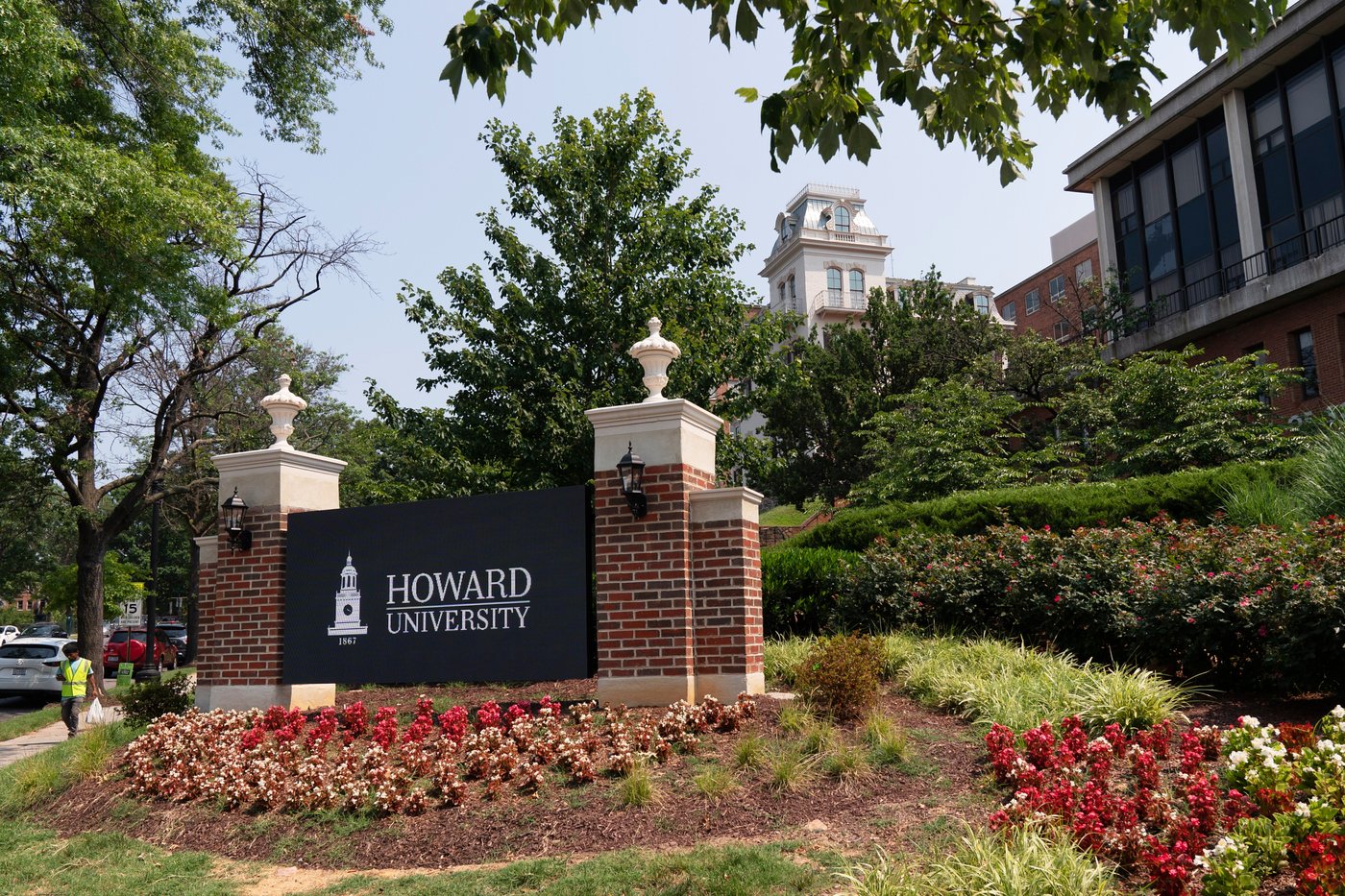 Howard University president says more than 200 students readmitted after mass unenrollment | iNFOnews.ca