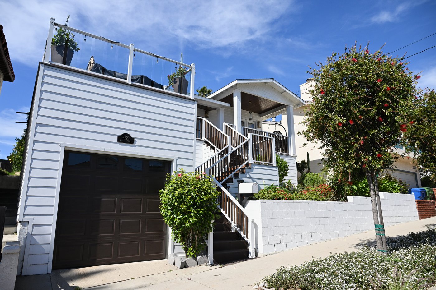 Los Angeles school superintendent denies wrongdoing and asks for his job back during federal probe | iNFOnews.ca