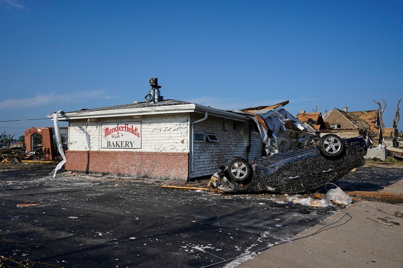 Wisconsin tornado causes extensive damage and cuts power to thousands of homes | iNFOnews.ca