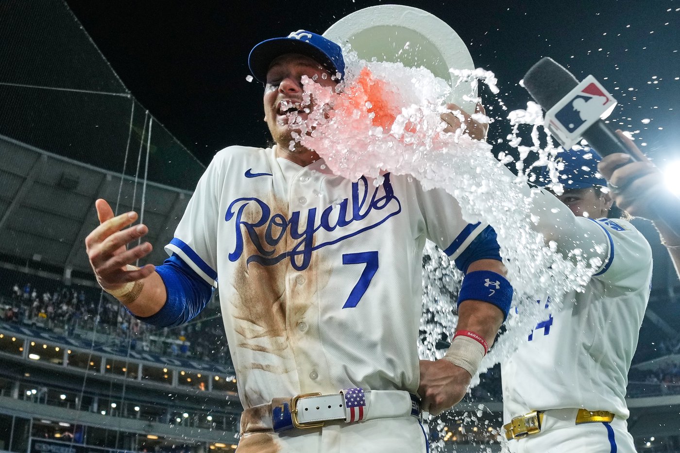 Royals All-Star shortstop Bobby Witt Jr. has 3 hits in his return from back injury | iNFOnews.ca