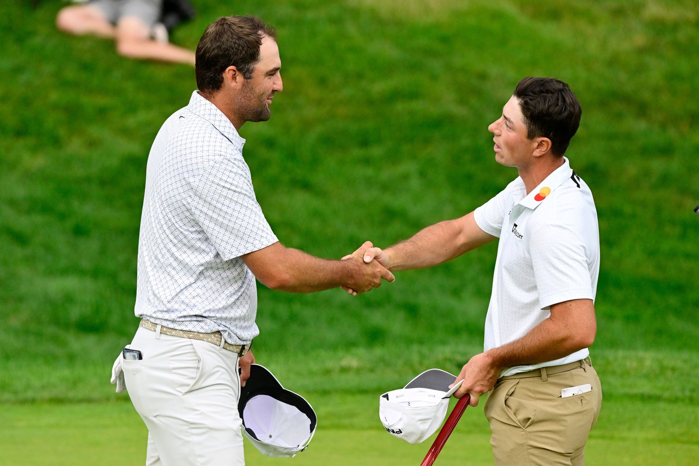 Hovland flips the script on Scheffler and takes the lead at Travelers Championship | iNFOnews.ca