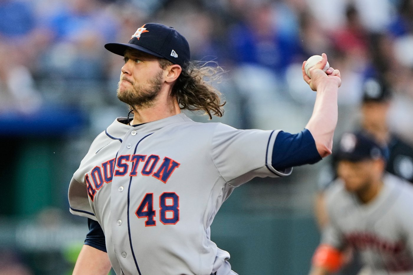 Alvarez hits 2 HRs, including a grand slam, in the first inning as Astros beat Royals 10-8 | iNFOnews.ca