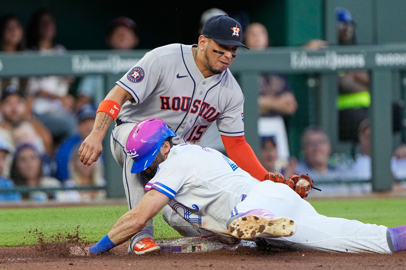 Alvarez hits 2 HRs, including a grand slam, in the first inning as Astros beat Royals 10-8 | iNFOnews.ca