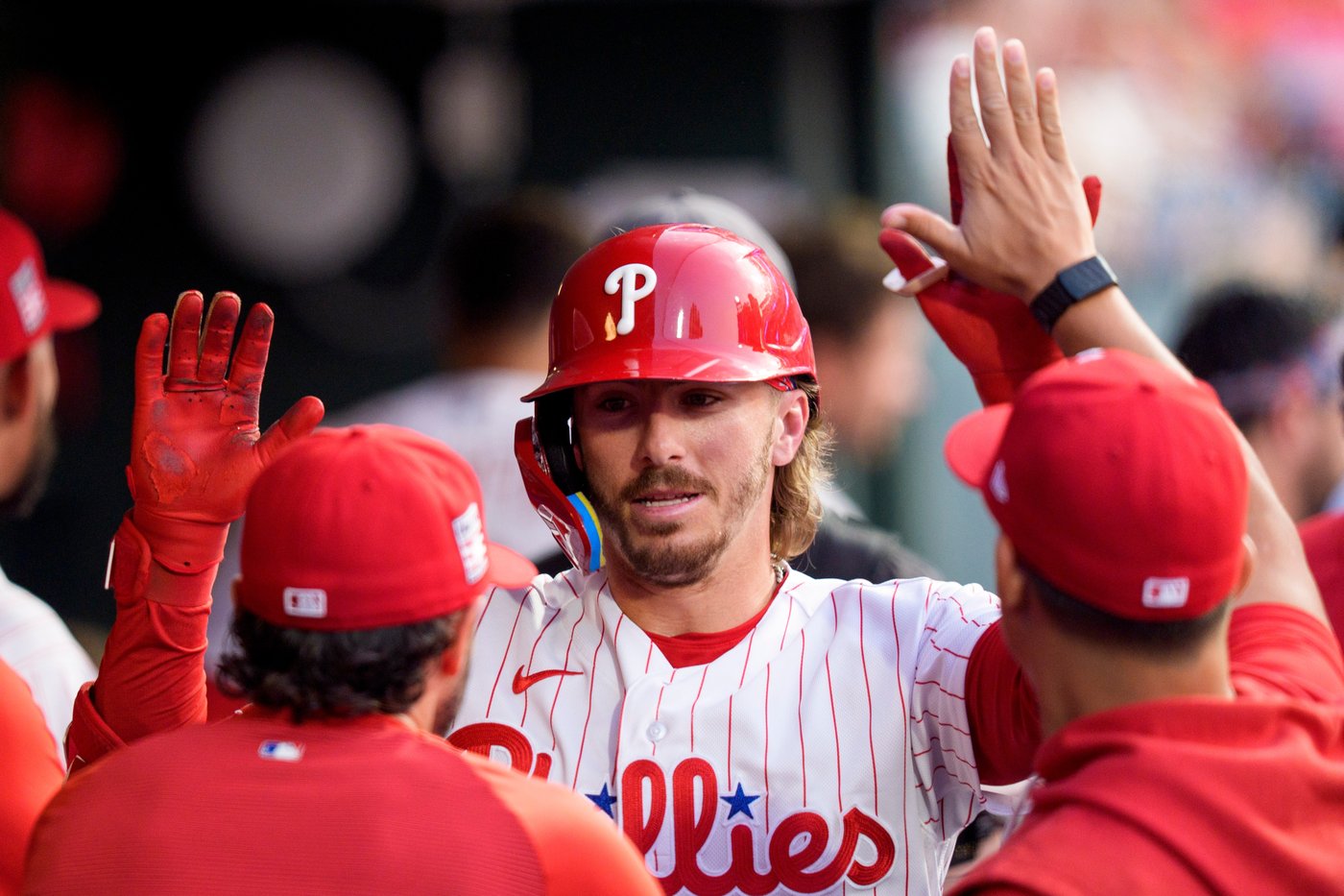 Bryson Stott homers and drives in 5 as Phillies rout Yankees 11-4 to avoid series sweep | iNFOnews.ca