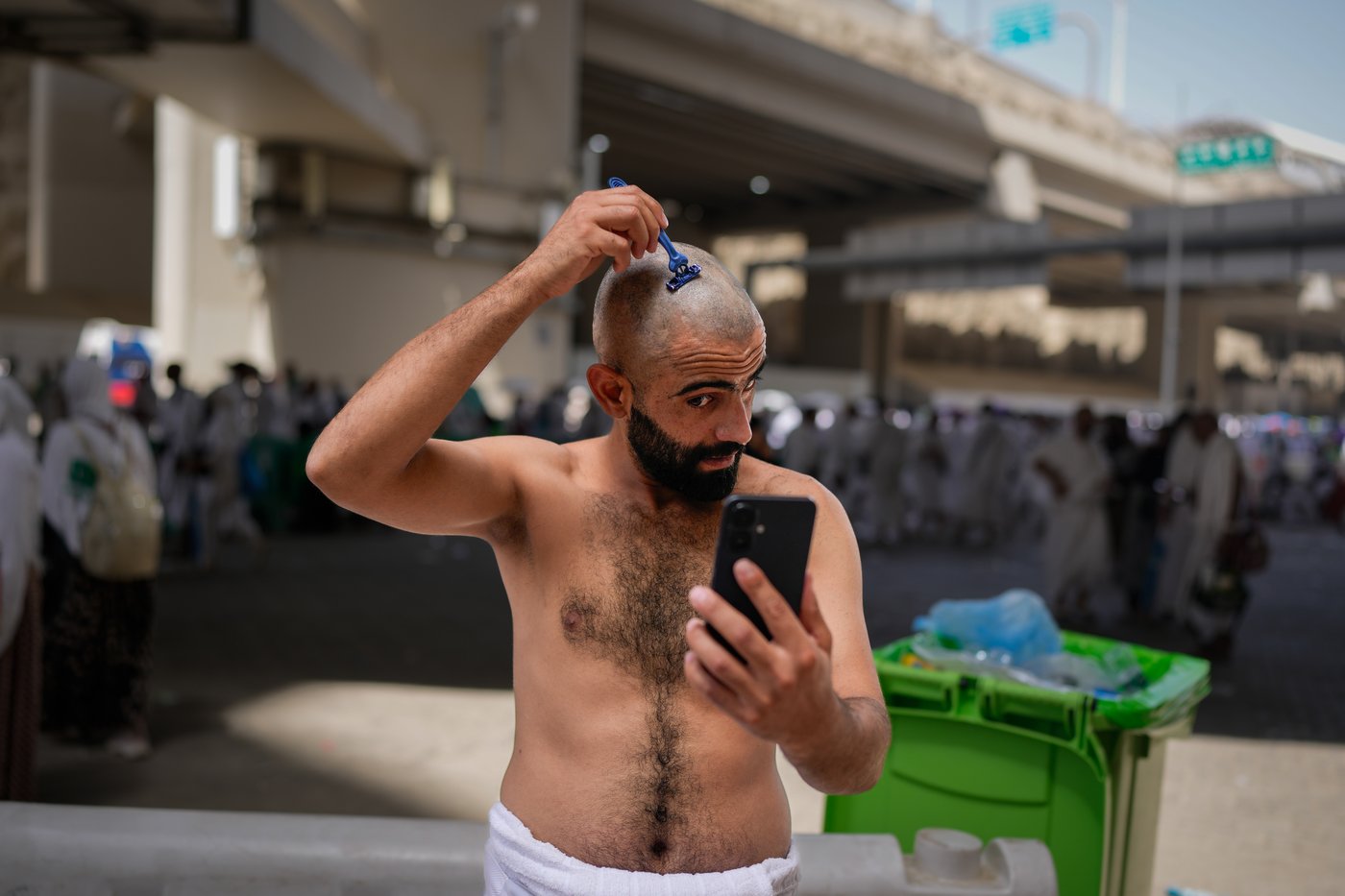 Hajj pilgrims perform rituals in soaring heat as Eid al-Adha celebrations begin | iNFOnews.ca