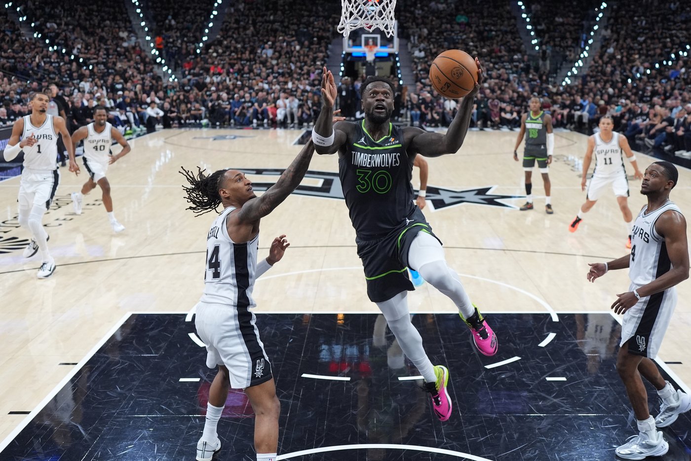 Wembanyama and Spurs rebound to hand Timberwolves largest postseason defeat, 133-95, to even series | iNFOnews.ca