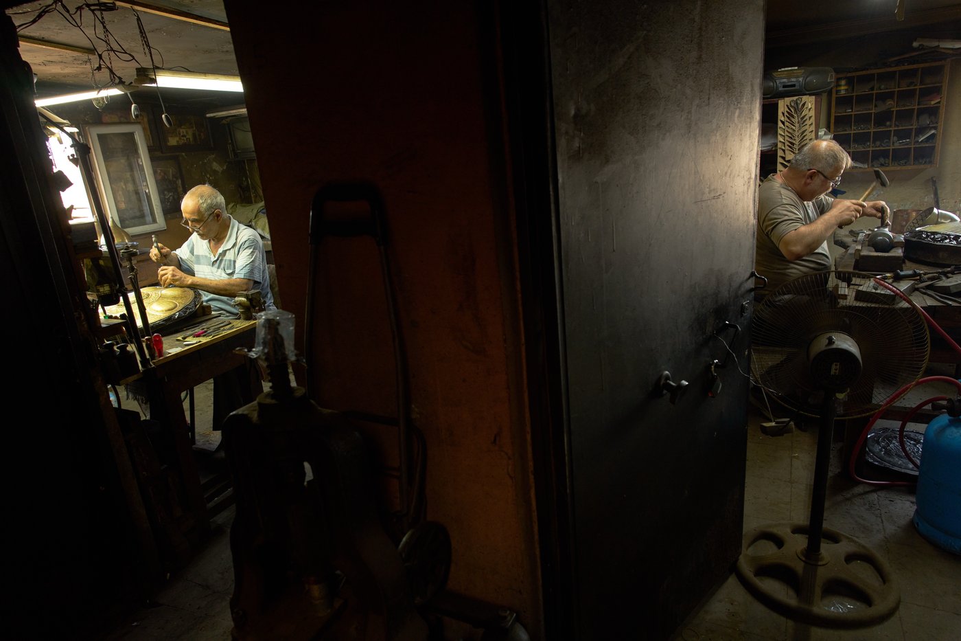 PHOTO ESSAY: Behind Istanbul’s Grand Bazaar, a world of artisans endures | iNFOnews.ca