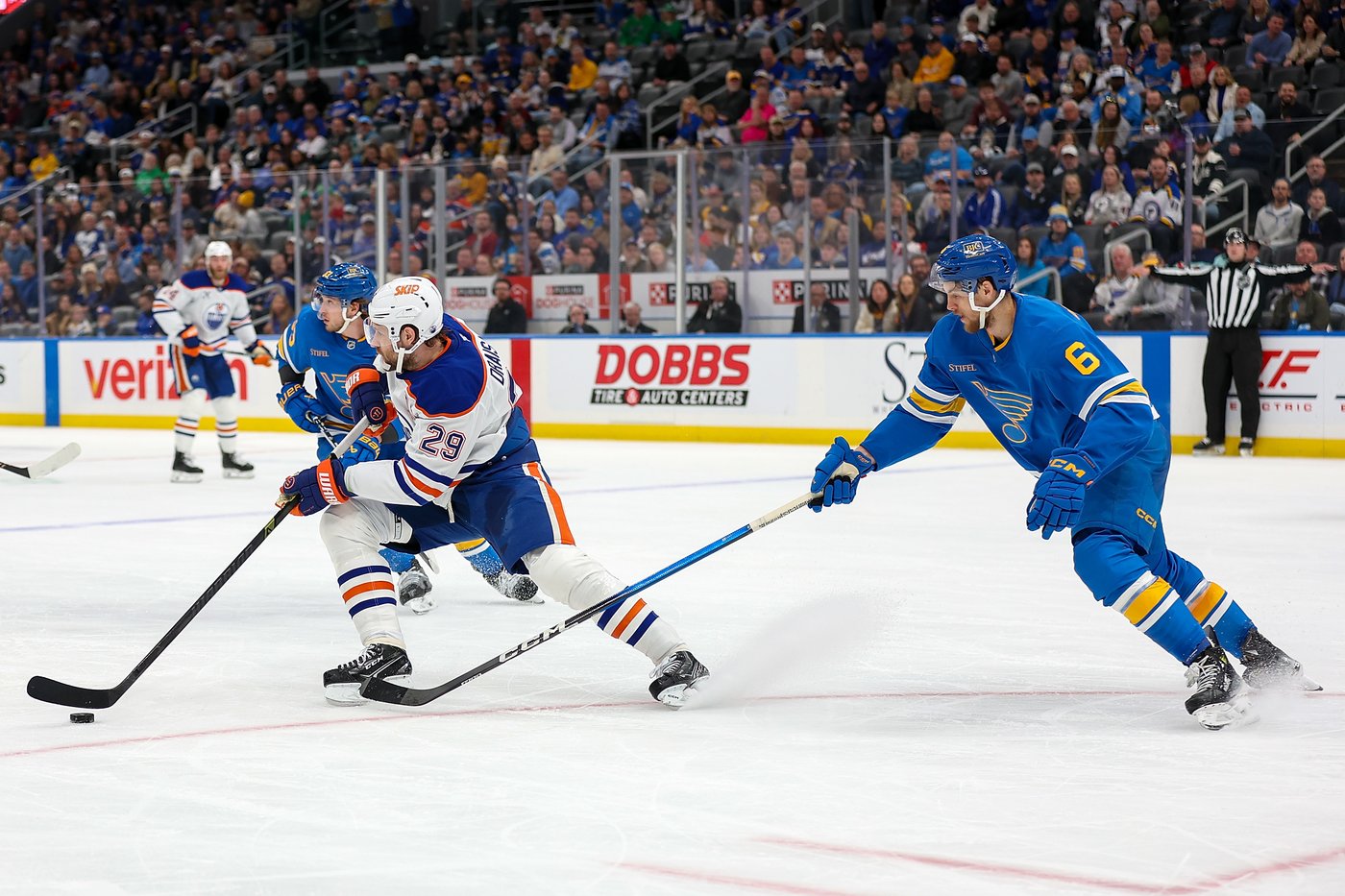 Oilers lean into their playoff maturity ahead of Game 1 against Ducks | iNFOnews.ca