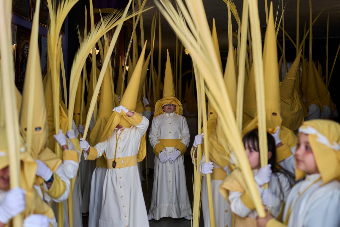 Spain begins Holy Week with processions, palm branches and familiar faces | iNFOnews.ca