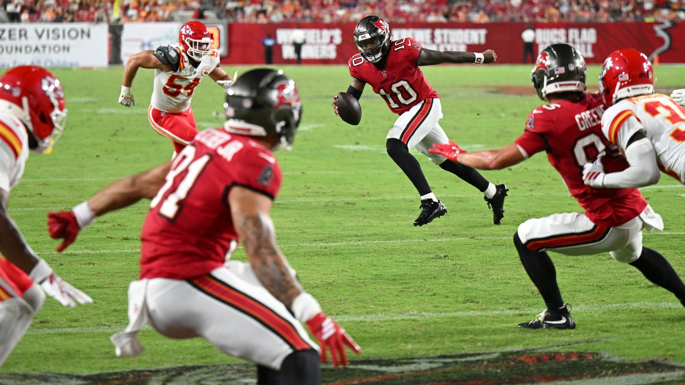 Chiefs' Butker kicks 69-yard field goal, but has late misses as Daniels rallies Bucs to 16-15 win | iNFOnews.ca Chiefs' Butker kicks 69-yard field goal, but has late misses as Daniels rallies Bucs to 16-15 win | iNFOnews.ca