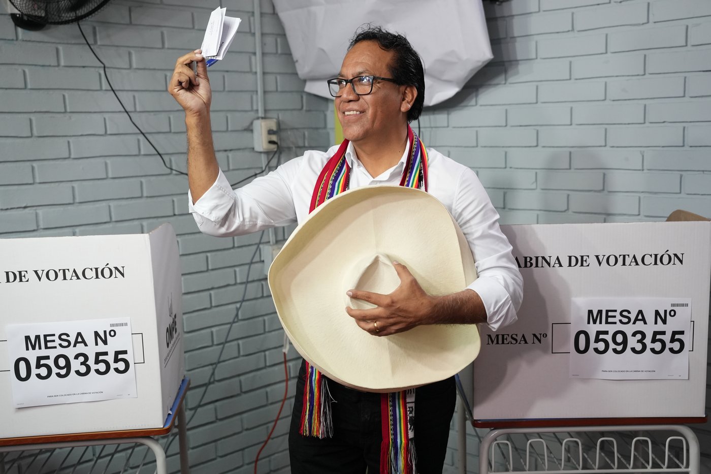 Votes being counted in runoff election to choose Peru's ninth leader in 10 years | iNFOnews.ca