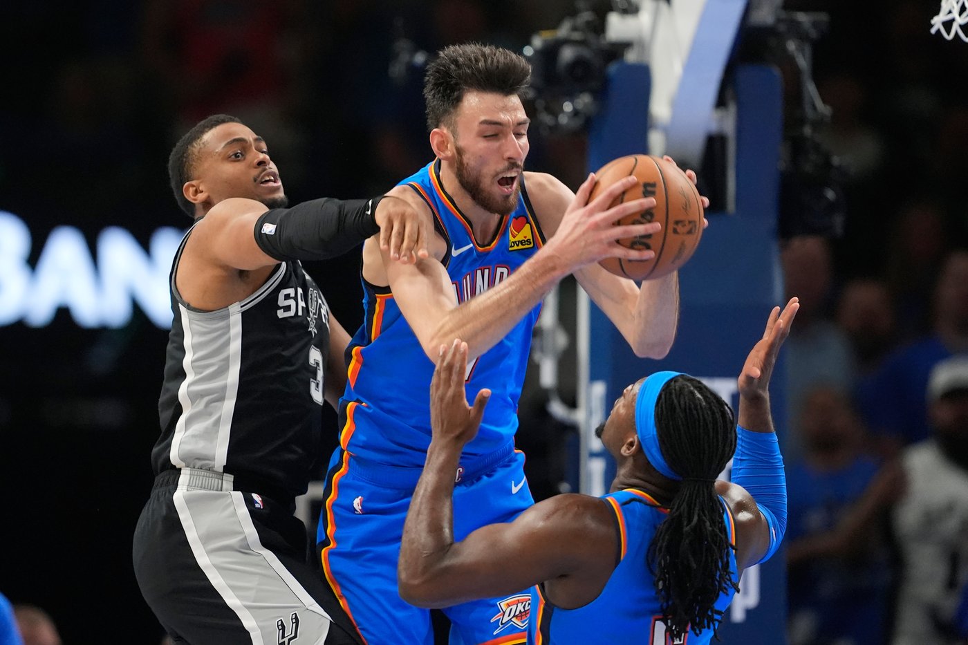 Thunder, a day after playoff elimination in West finals, start process of looking ahead | iNFOnews.ca