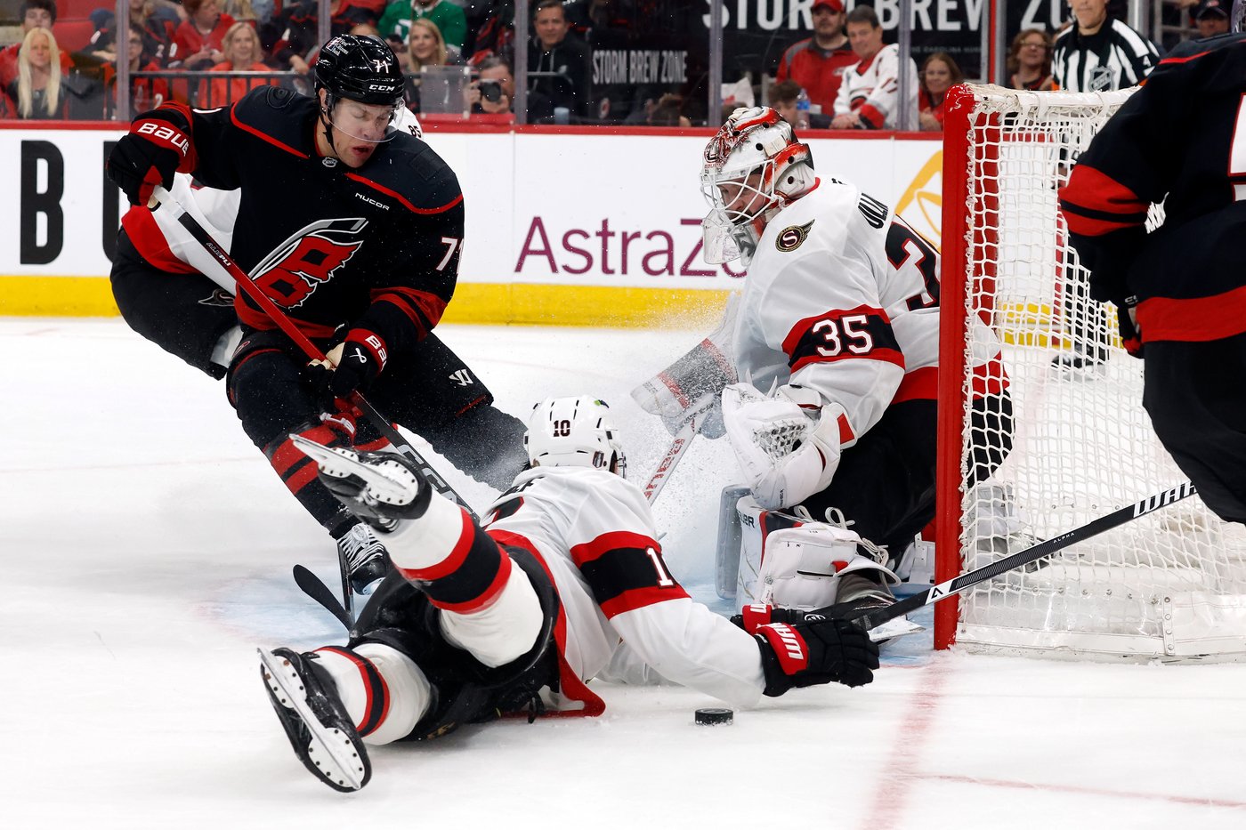 Green sticks with process as Senators search for response down 2-0 to Hurricanes | iNFOnews.ca