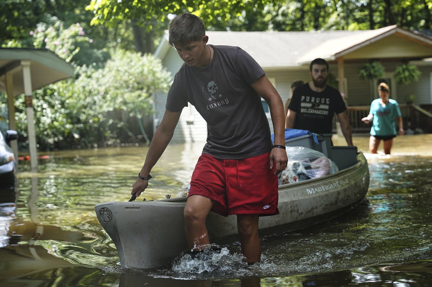 At least 7 people have died from days of heavy rain and record-setting flooding in Indiana | iNwheels At least 7 people have died from days of heavy rain and record-setting flooding in Indiana | iNwheels