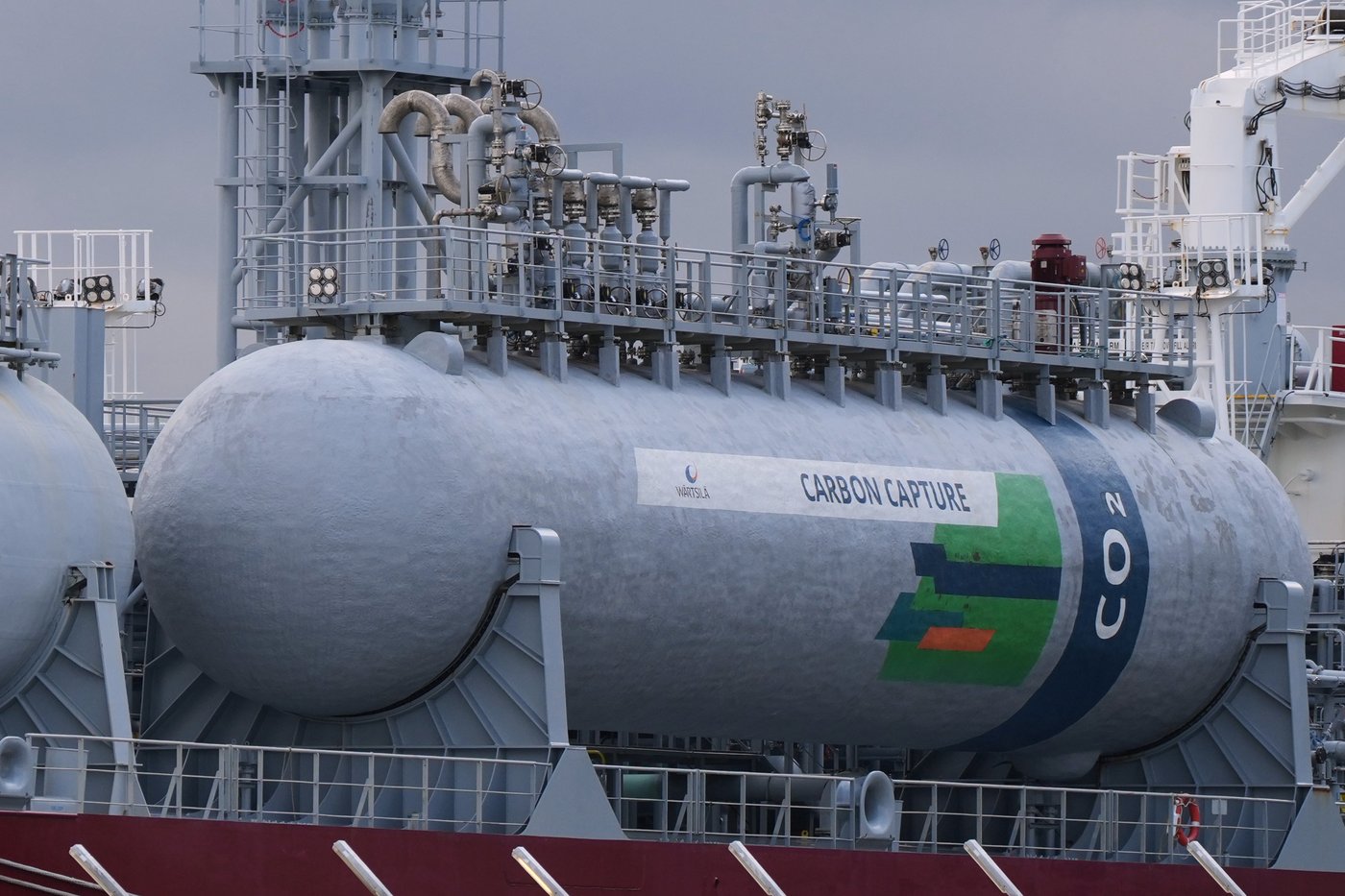 Nations preserve a plan to adopt a global fee on shipping emissions, but keep their options open | iNwheels