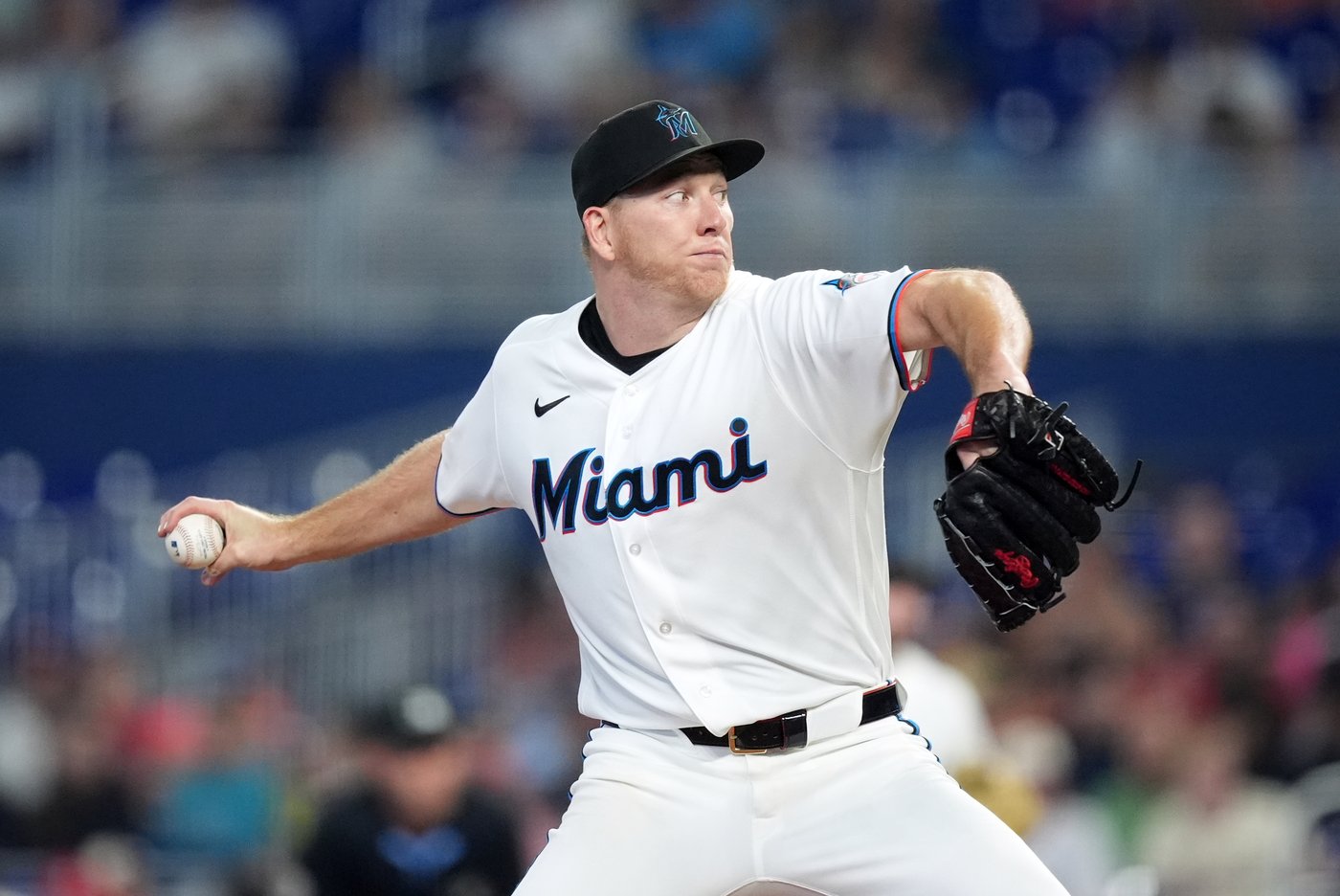 Conine puts Marlins ahead for good with eighth inning pinch-hit homer, Marlins defeat Phillies 8-6 | iNFOnews.ca