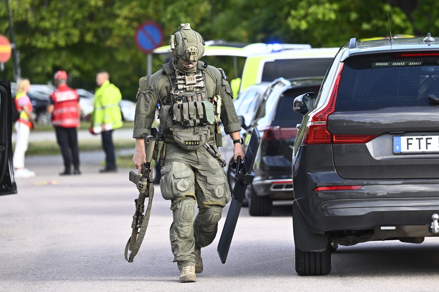 An 18-year-old with a sword attacks a school in Sweden, leaving 1 dead | iNFOnews.ca An 18-year-old with a sword attacks a school in Sweden, leaving 1 dead | iNFOnews.ca