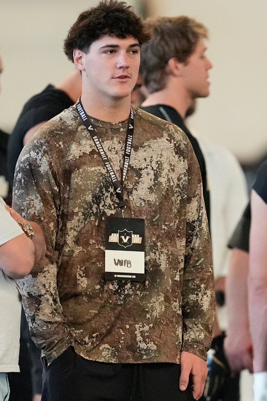 A 5-star flip, a veteran in Tim Beck’s system and no quick QB call at Vanderbilt | iNFOnews.ca