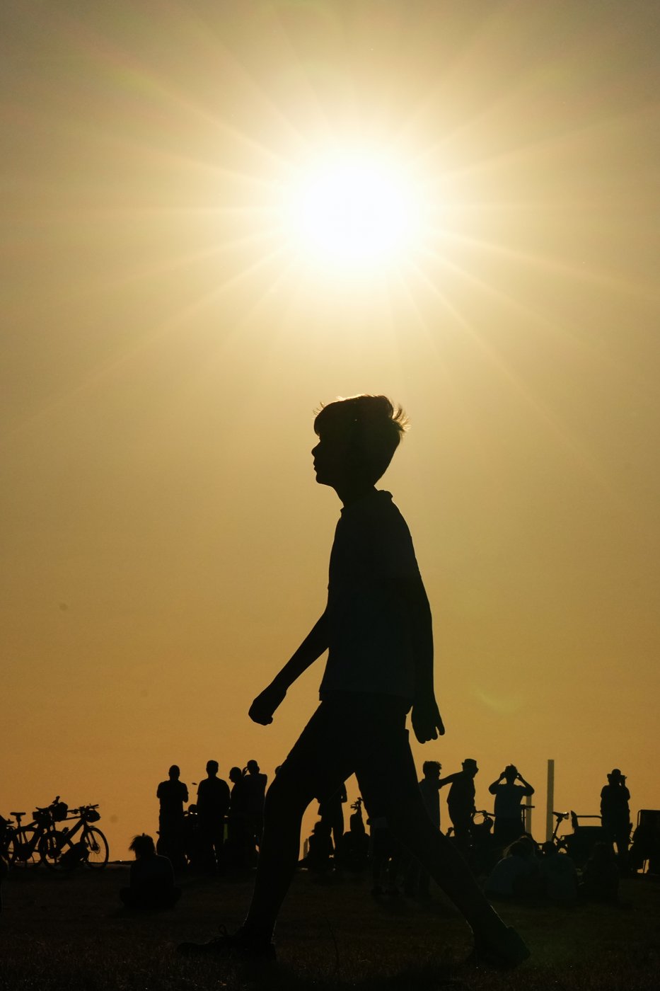 See the world in vertical: Top photos by AP photojournalists | iNFOnews.ca