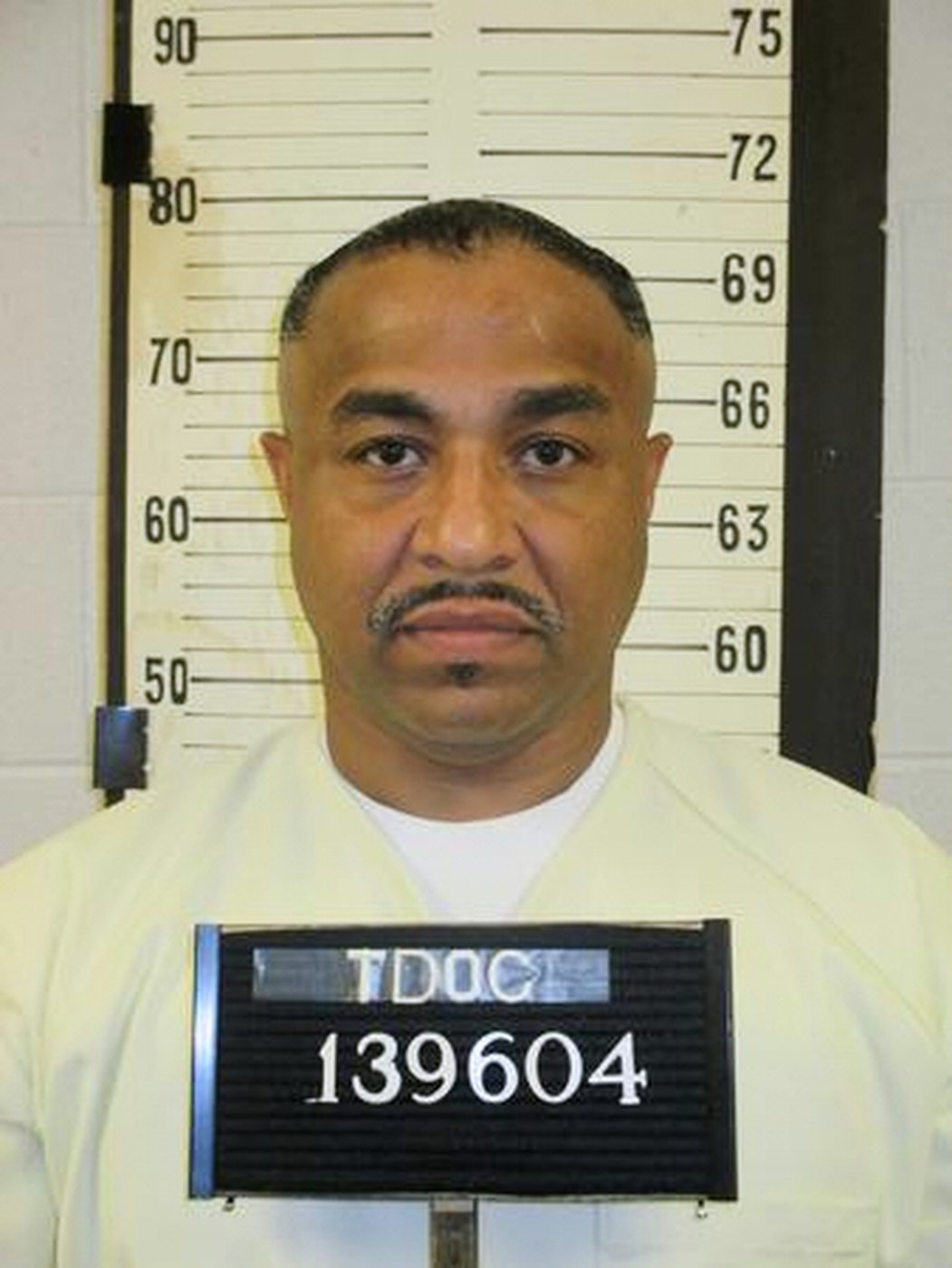 Tennessee fails to execute Tony Carruthers after IV difficulties. State won't try again for a year | iNFOnews.ca Tennessee fails to execute Tony Carruthers after IV difficulties. State won't try again for a year | iNFOnews.ca