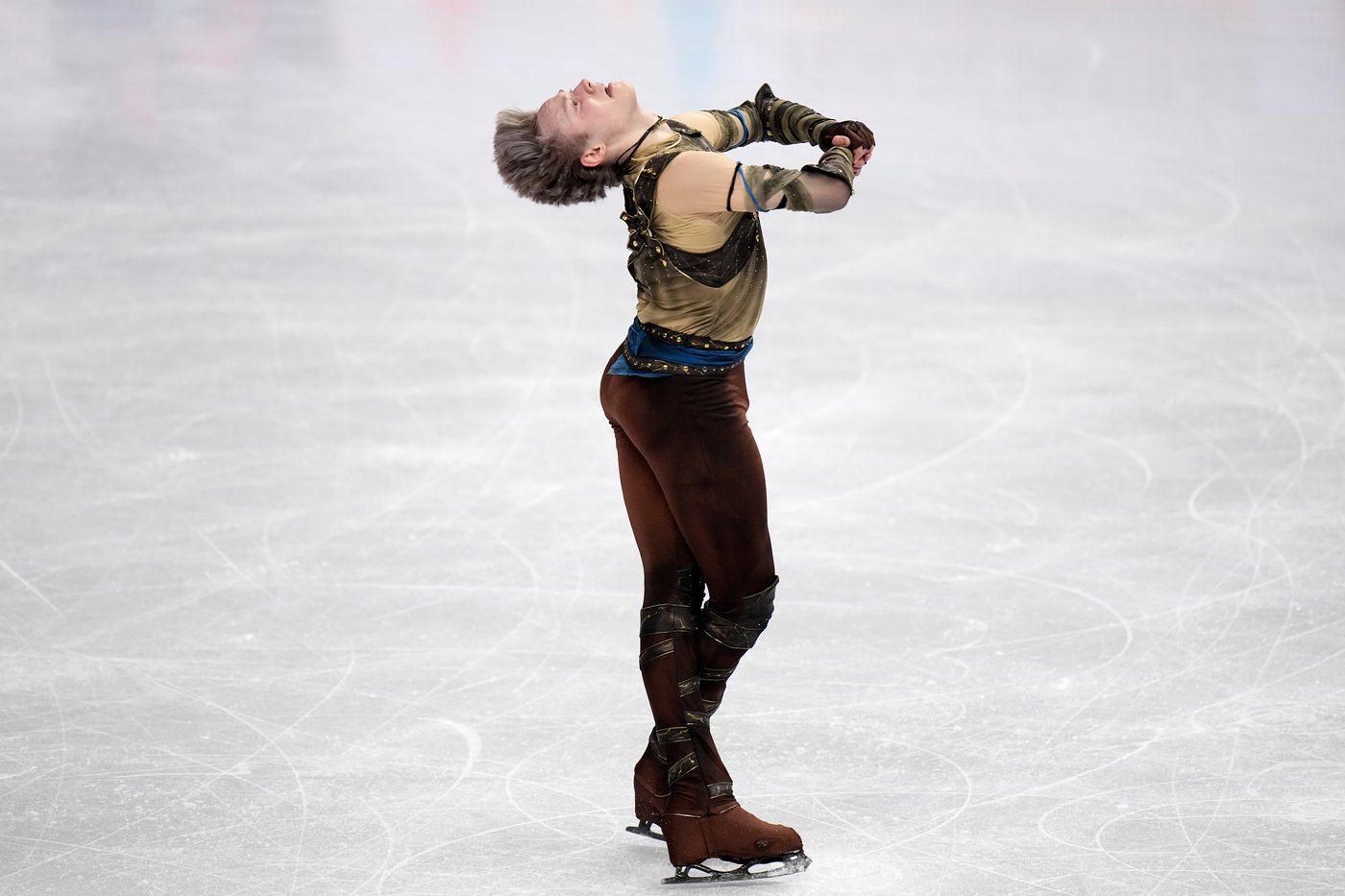 Malinin rebounds from Olympics at the worlds with a personal-best short program | iNFOnews.ca