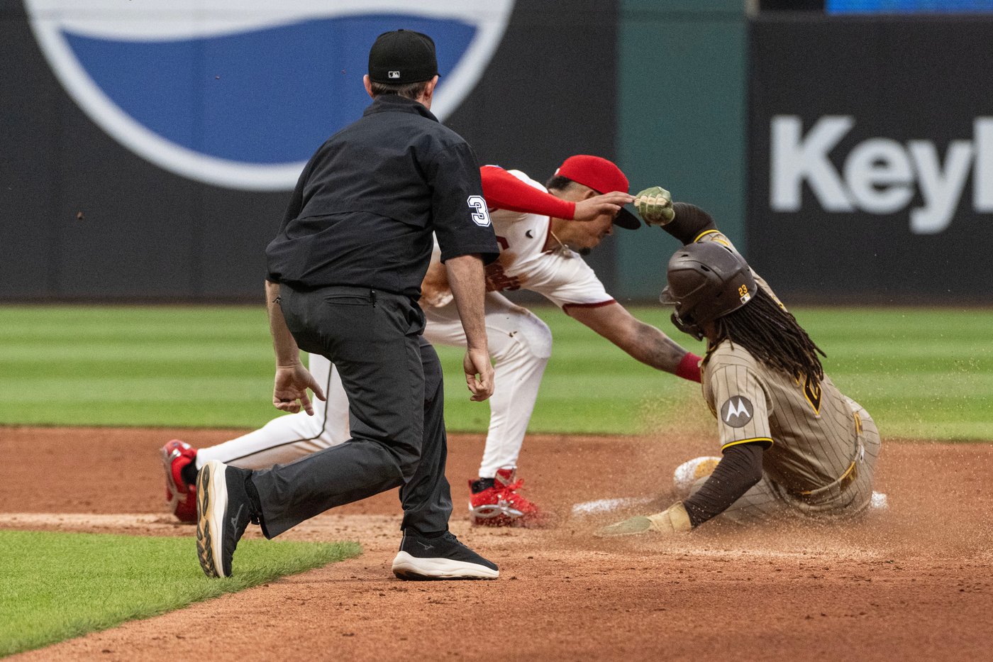Cantillo, 3 relievers combine on 1-hitter, Guardians down Padres 6-1 for Cleveland's 10,000th win | iNFOnews.ca Cantillo, 3 relievers combine on 1-hitter, Guardians down Padres 6-1 for Cleveland's 10,000th win | iNFOnews.ca
