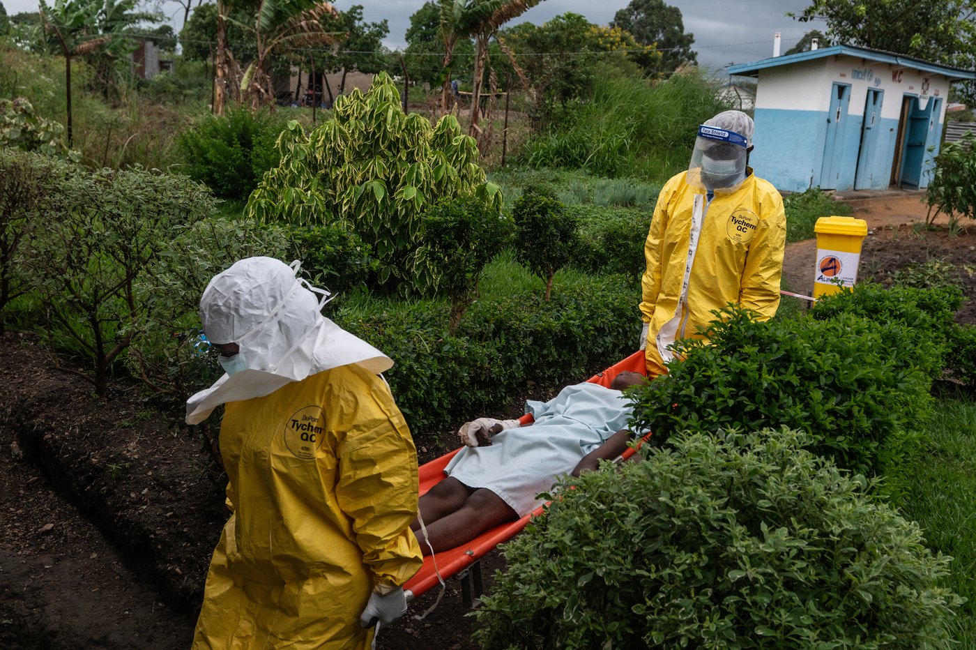Residents burn an Ebola treatment center in Congo as anger grows over the outbreak | iNFOnews.ca
