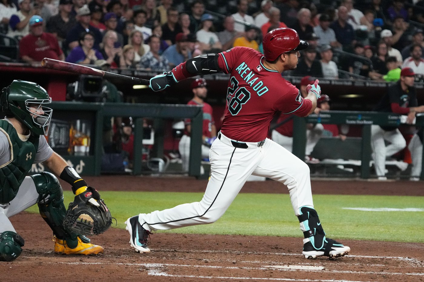 Jeff McNeil's pinch-hit single in the 7th inning sends the A's to a 5-2 win over the Diamondbacks | iNFOnews.ca