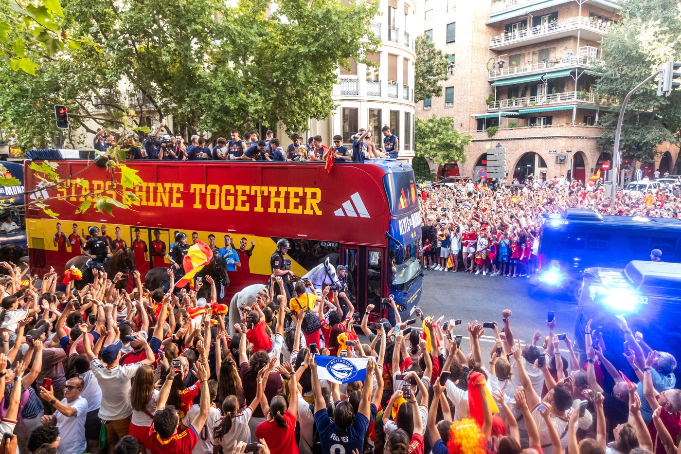 Spain’s World Cup champions return home for royal welcome and parade in front of almost 2 million | iNFOnews.ca Spain’s World Cup champions return home for royal welcome and parade in front of almost 2 million | iNFOnews.ca