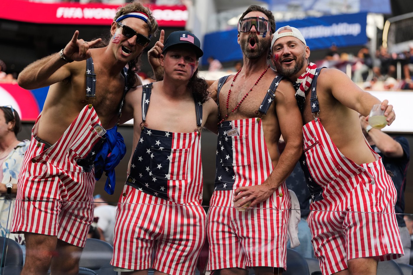 US keeps Pulisic on bench, sends out 9 new starters vs. Turkey in World Cup group finale | iNFOnews.ca