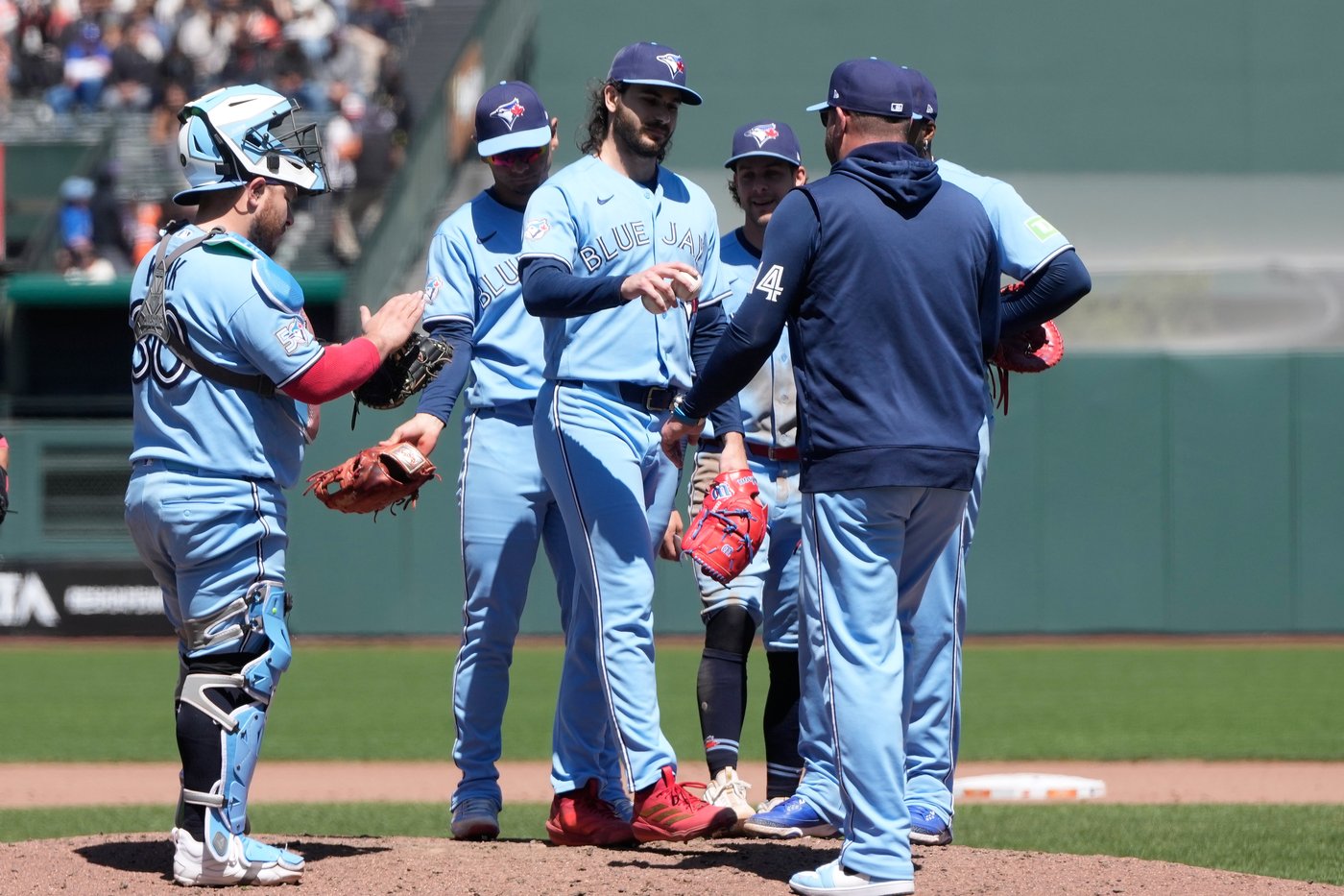 Blue Jays' Dylan Cease has bid for his 2nd career no-hitter broken up by Giants in 9th inning | iNFOnews.ca Blue Jays' Dylan Cease has bid for his 2nd career no-hitter broken up by Giants in 9th inning | iNFOnews.ca
