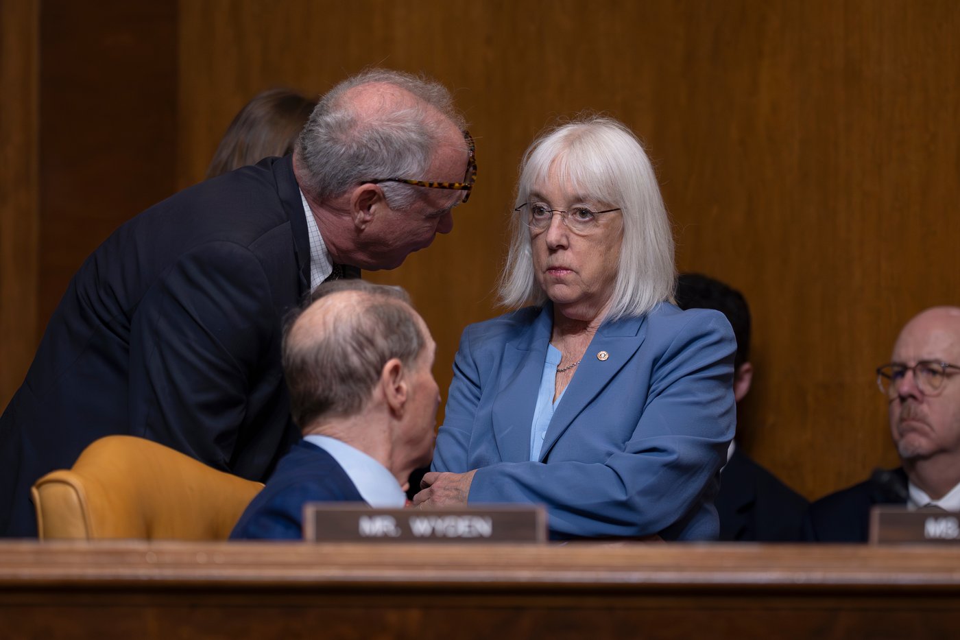 Senate extends surveillance powers until April 30 after chaotic votes in House | iNFOnews.ca