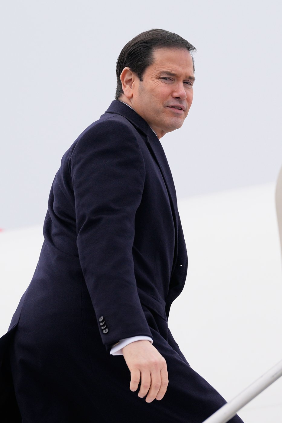 See the world in vertical: Top photos by AP photojournalists | iNFOnews.ca