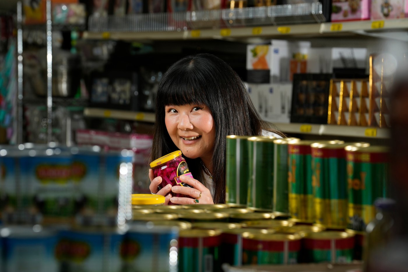 Comedian Jenny Yang uses a comedy tour to uplift immigrants, one grocery store at a time | iNFOnews.ca