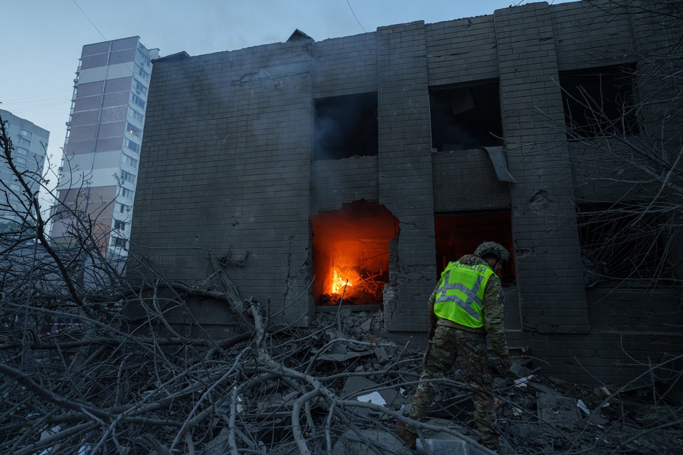 Russia hammers Ukraine for a 3rd straight day, flattening a Kyiv apartment block and killing 9 | iNFOnews.ca Russia hammers Ukraine for a 3rd straight day, flattening a Kyiv apartment block and killing 9 | iNFOnews.ca