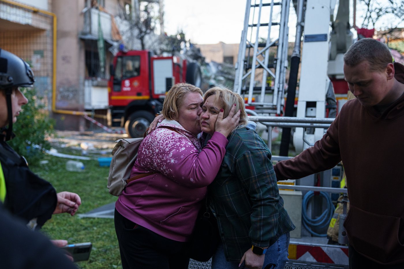 Russia hammers Ukraine for a 3rd straight day, flattening a Kyiv apartment block and killing 9 | iNFOnews.ca Russia hammers Ukraine for a 3rd straight day, flattening a Kyiv apartment block and killing 9 | iNFOnews.ca