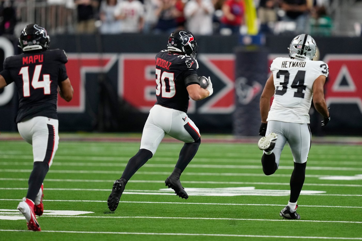 Fernando Mendoza throws a pick-6, struggles in 1st half of Raiders' 22-20 preseason win over Texans | iNFOnews.ca Fernando Mendoza throws a pick-6, struggles in 1st half of Raiders' 22-20 preseason win over Texans | iNFOnews.ca