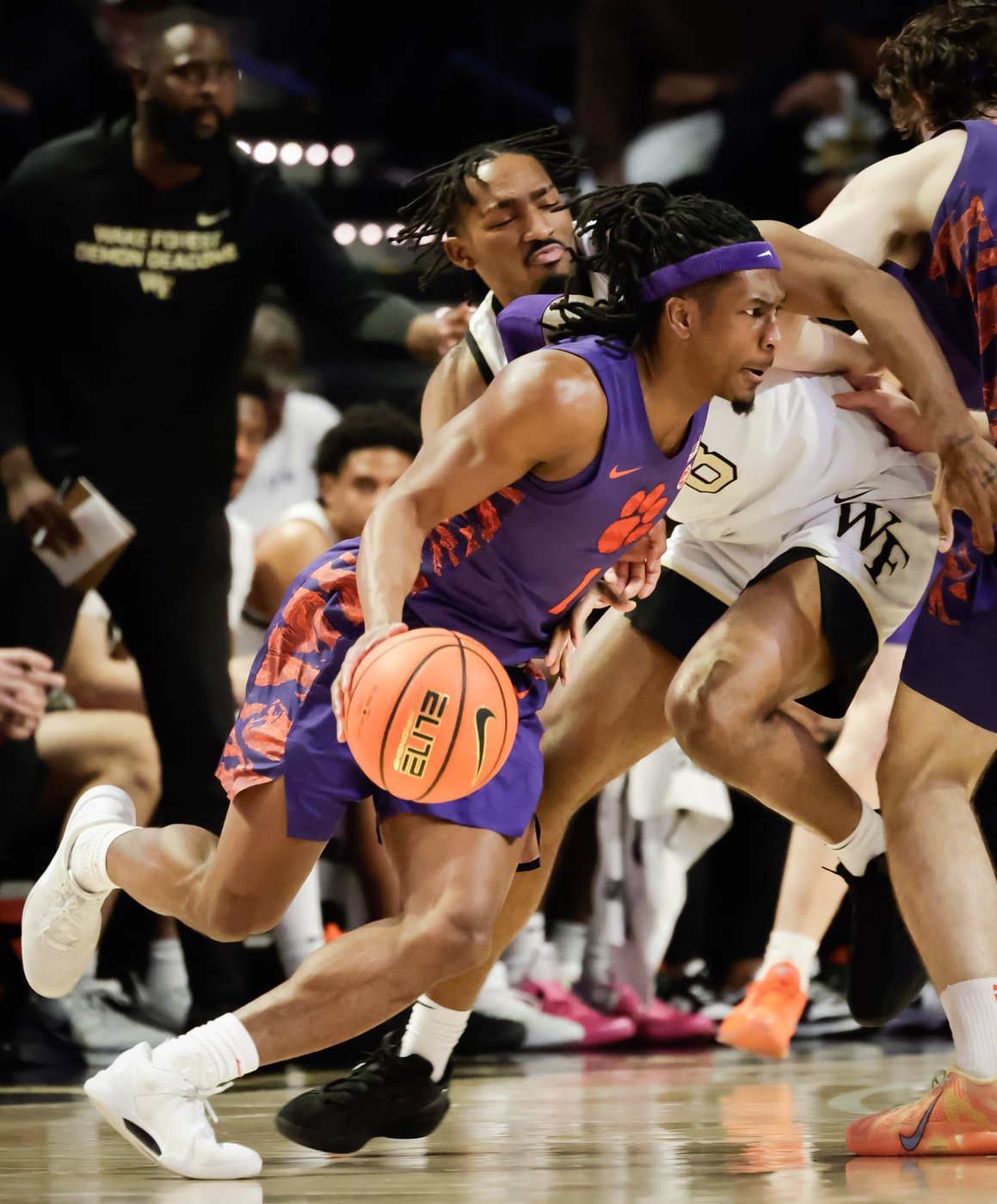 Wake Forest jumps out early, beats Clemson 85-77 | iNFOnews.ca