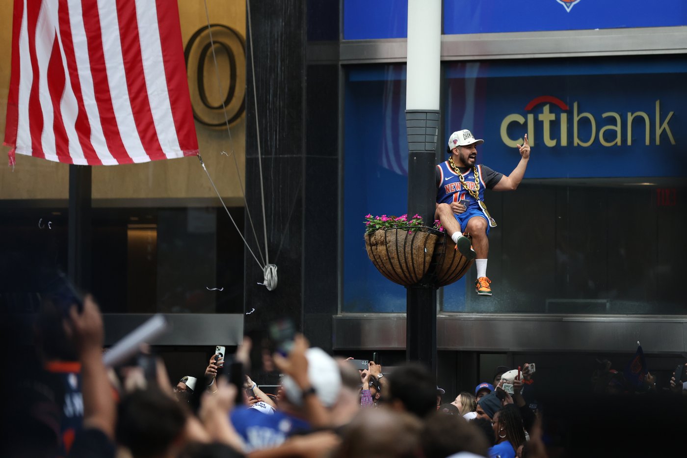 Photos of the New York Knicks parade | iNFOnews.ca