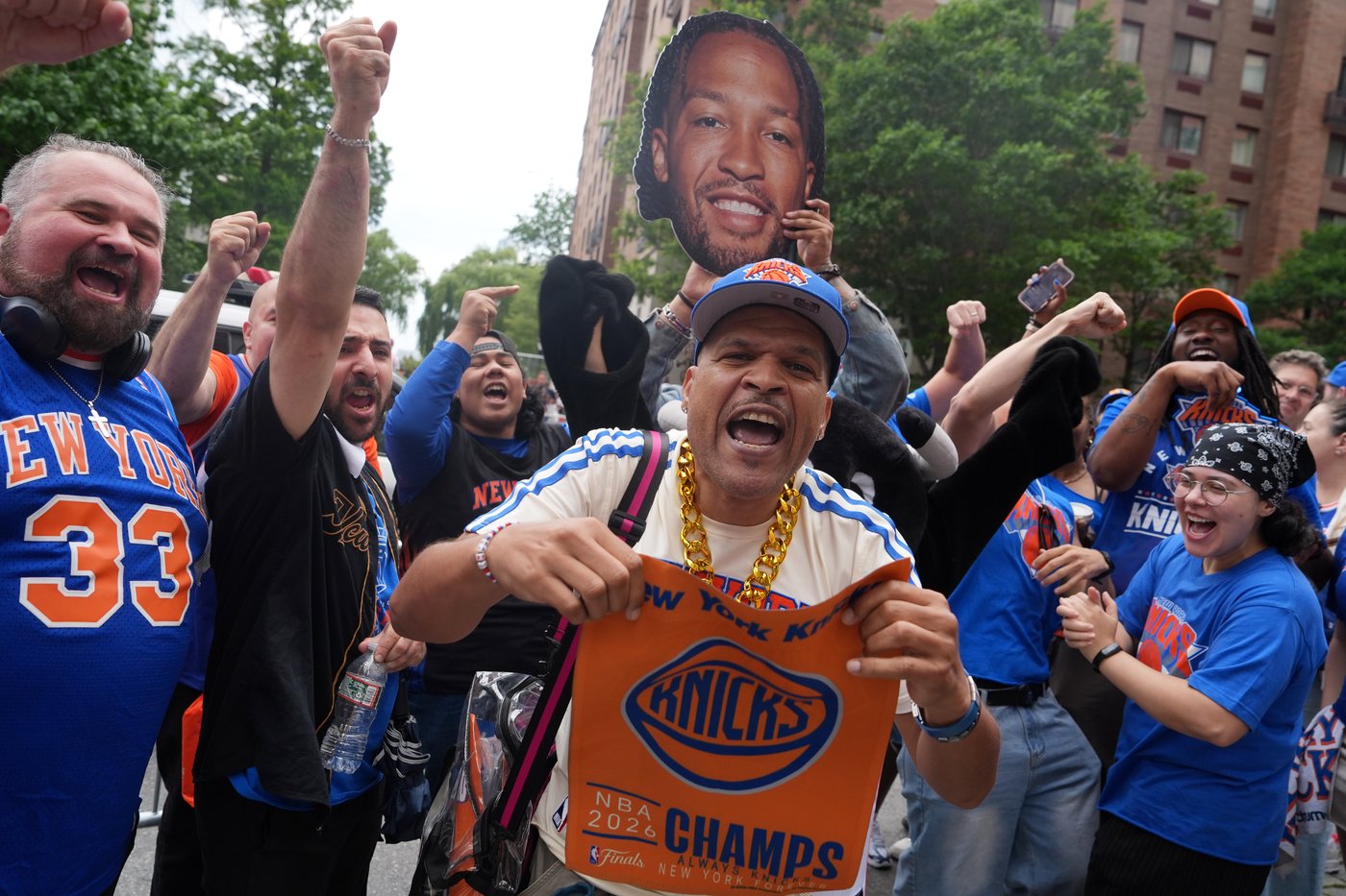 Photos of the New York Knicks parade | iNFOnews.ca