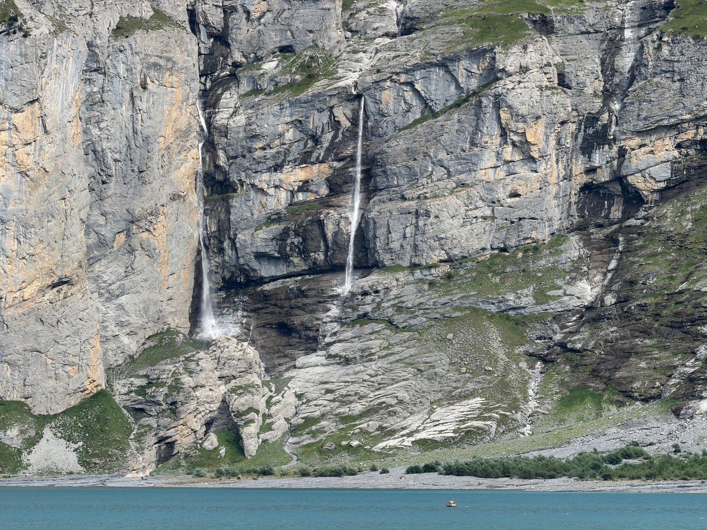 A looming rock collapse threatens a Swiss village as thawing permafrost destabilizes the Alps | iNFOnews.ca A looming rock collapse threatens a Swiss village as thawing permafrost destabilizes the Alps | iNFOnews.ca