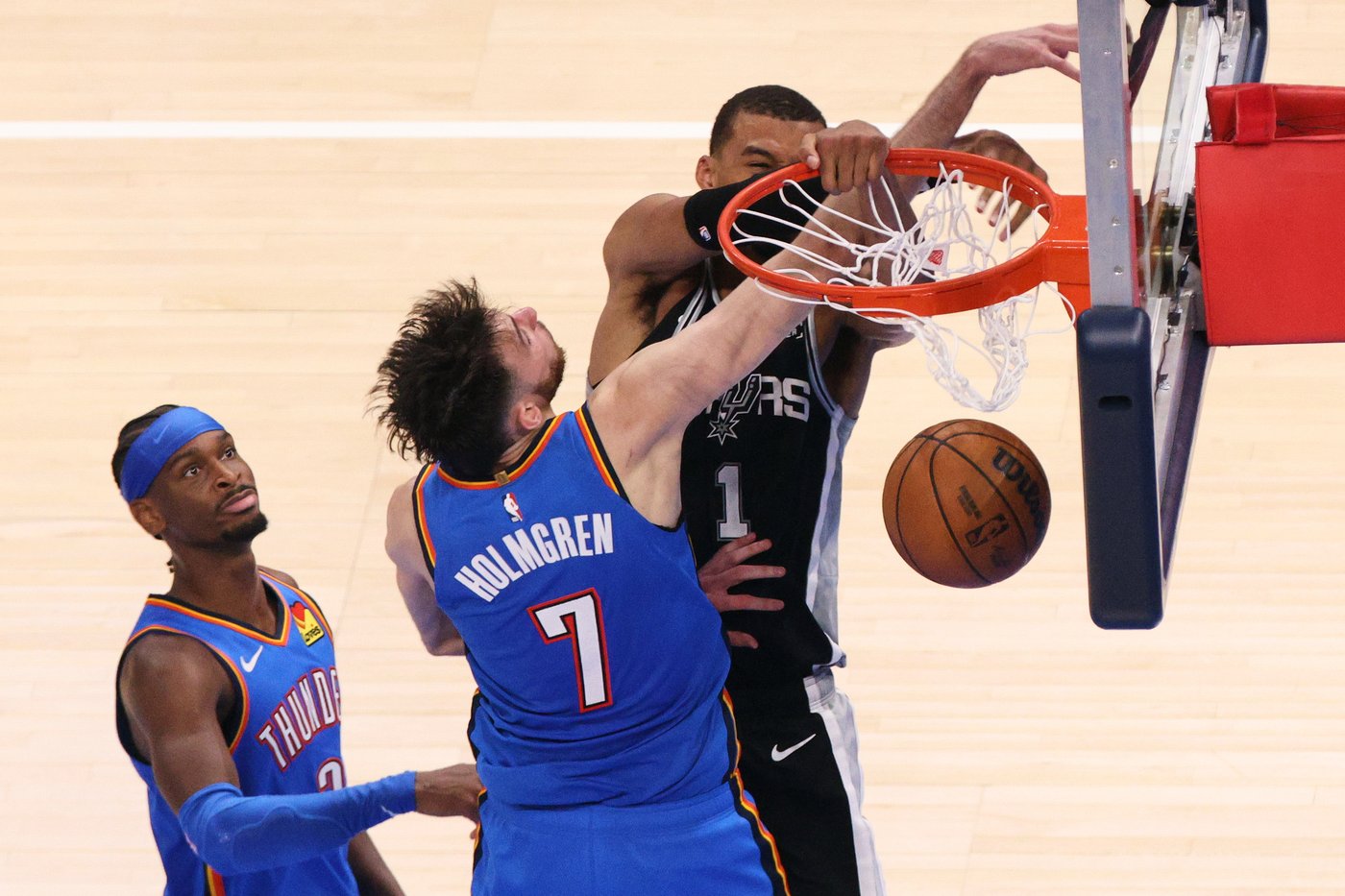 Wemby's night: 41 points, 24 rebounds, and a 1-0 lead in the Western Conference finals | iNFOnews.ca