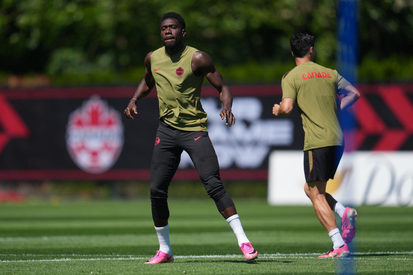 Canada captain Alphonso Davies available to play vs. Qatar after missing World Cup opener | iNFOnews.ca