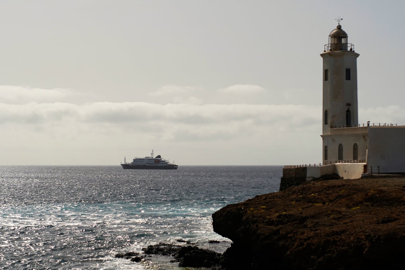 Onboard the hantavirus-stricken cruise ship, in photos | iNFOnews.ca