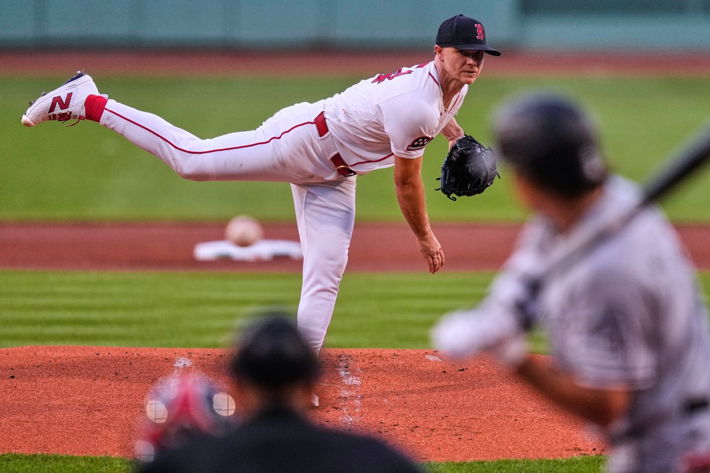 Abreu homers again, Gray gets 14th victory as Red Sox beat White Sox 4-0 for 7th straight win | iNFOnews.ca Abreu homers again, Gray gets 14th victory as Red Sox beat White Sox 4-0 for 7th straight win | iNFOnews.ca