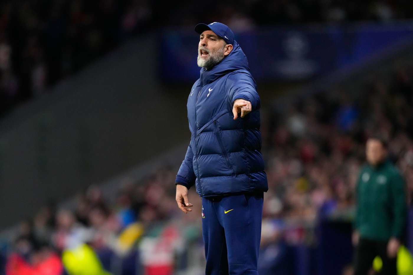 Tudor says 'everything is going wrong' at Tottenham after record 6th straight loss | iNFOnews.ca