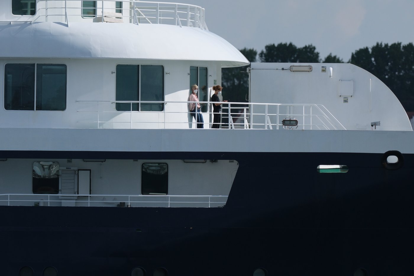 Hantavirus-stricken cruise ship docks in the Netherlands for disinfection | iNFOnews.ca Hantavirus-stricken cruise ship docks in the Netherlands for disinfection | iNFOnews.ca