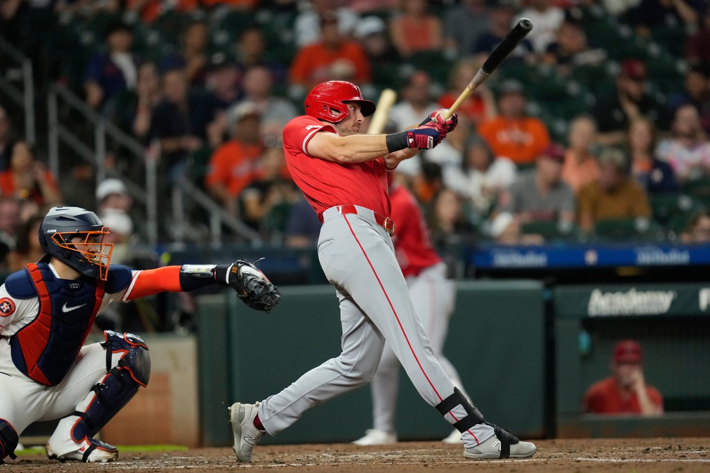 Rookie George Klassen dazzles with 7 scoreless innings as Angels beat AL West-leading Astros 3-1 | iNFOnews.ca