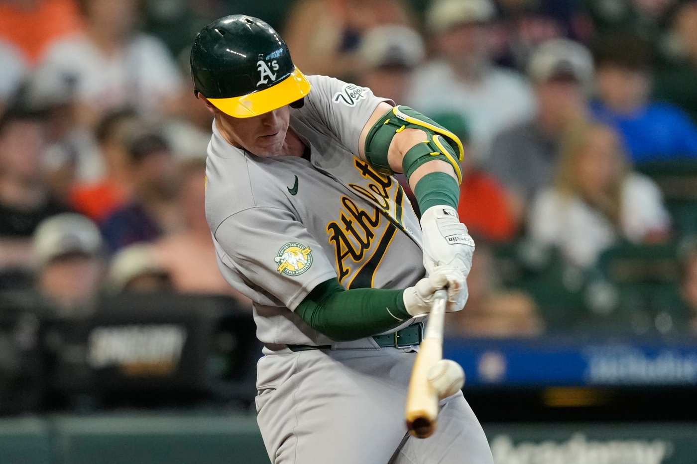 Muncy's solo homer caps off A's rally as Oakland beats Houston 7-6 | iNFOnews.ca Muncy's solo homer caps off A's rally as Oakland beats Houston 7-6 | iNFOnews.ca